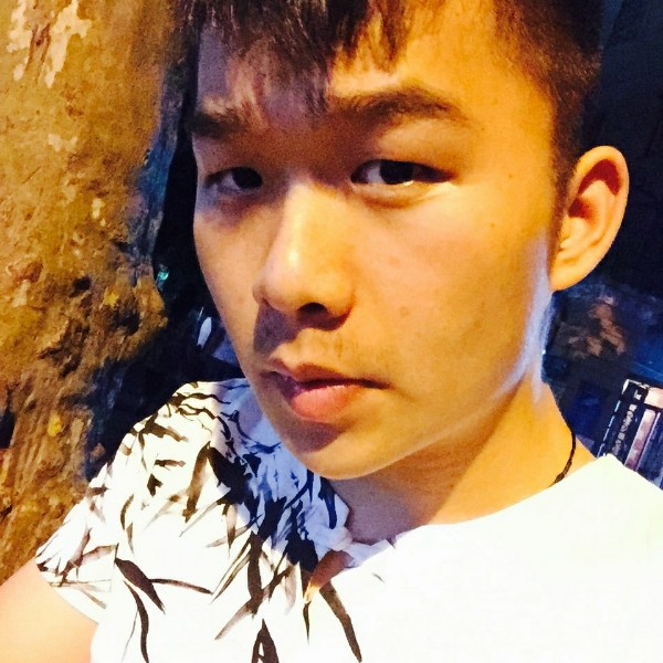 背后方火龙果的照片