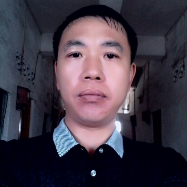 落花风前吟的照片