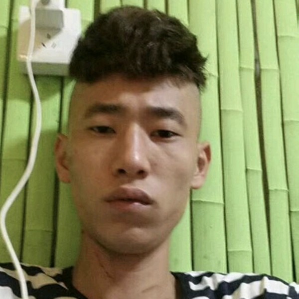 谎言背叛誓言的照片