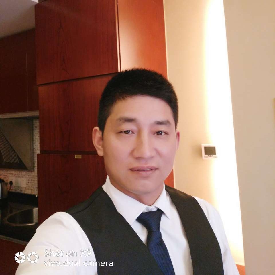 亲亲小嘴的照片