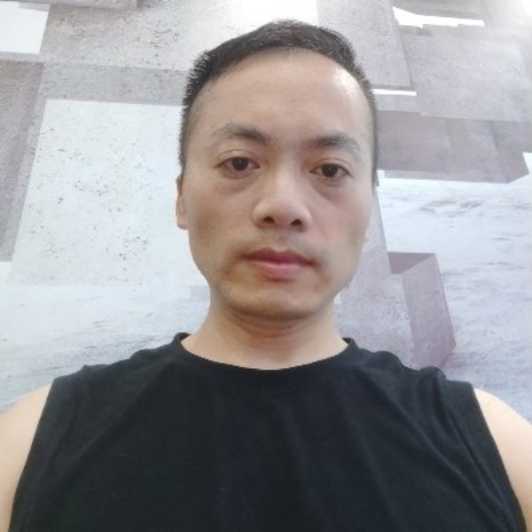 简单相许草丛的照片
