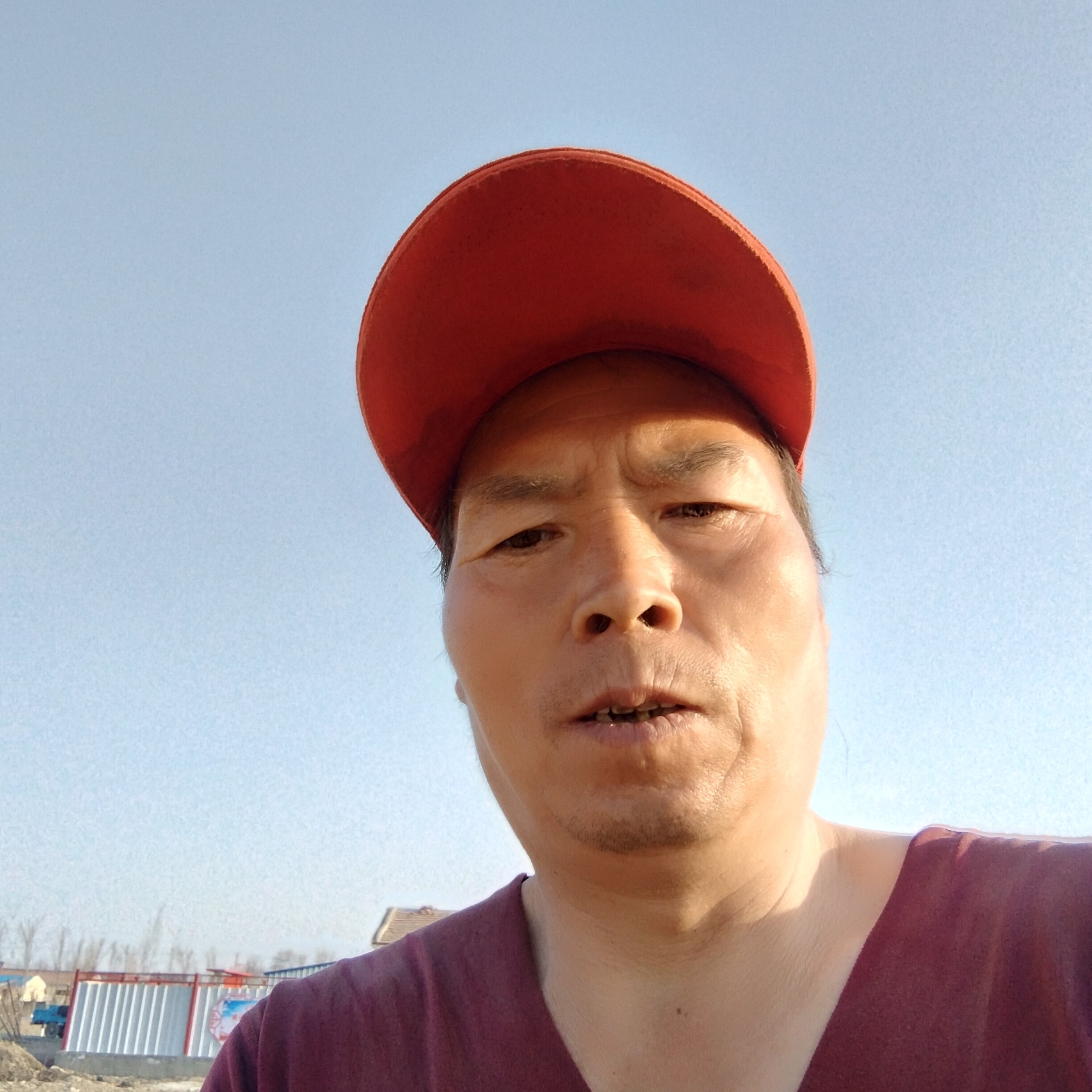 曲奇闻腼腆的照片