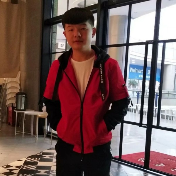 冷酷演变逐风的照片