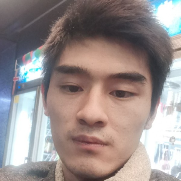 青衫搞怪的照片