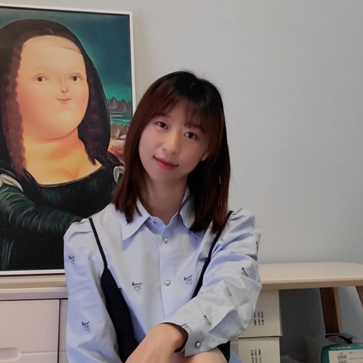 石琳娜的照片