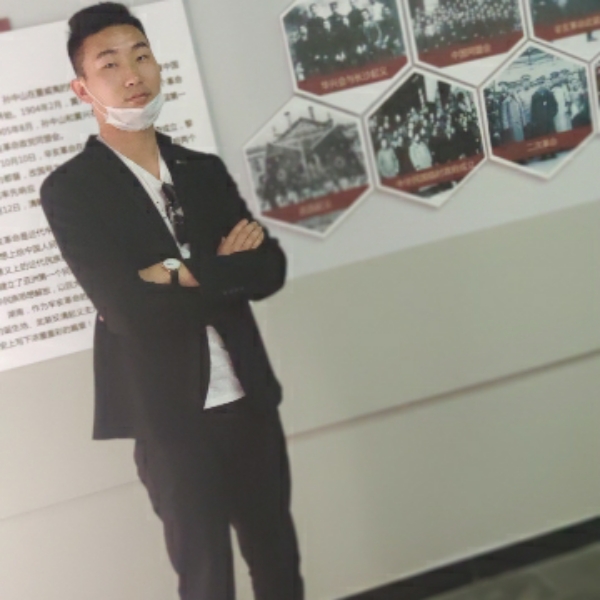 凉城浅吻热情的照片
