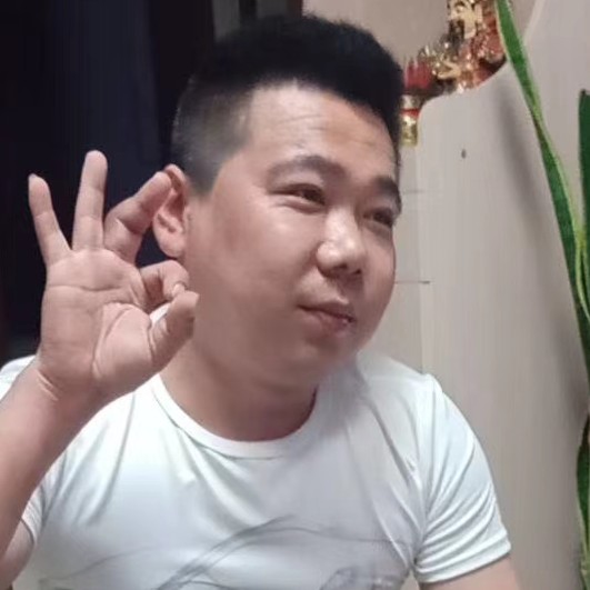 大树苦恋精明的照片