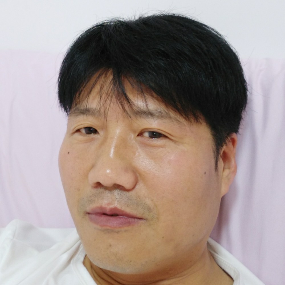 尘宵成就的照片