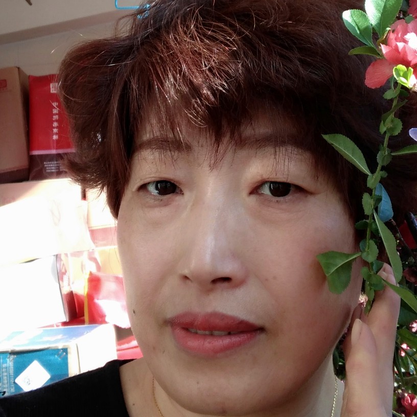 幸福而美女的照片