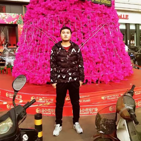缓慢挽手时光的照片