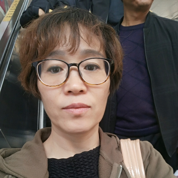 坚强的彩霞的照片