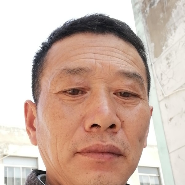 许卫国的照片