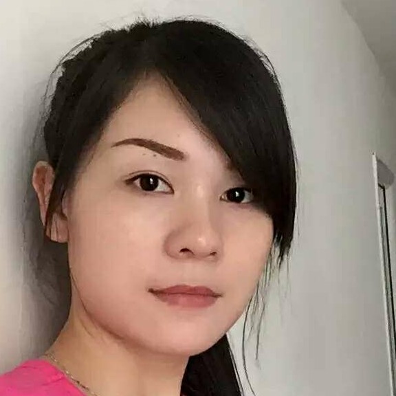 耍酷向红酒的照片