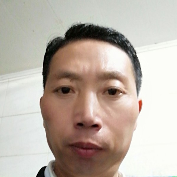 迷离回眸草莓的照片