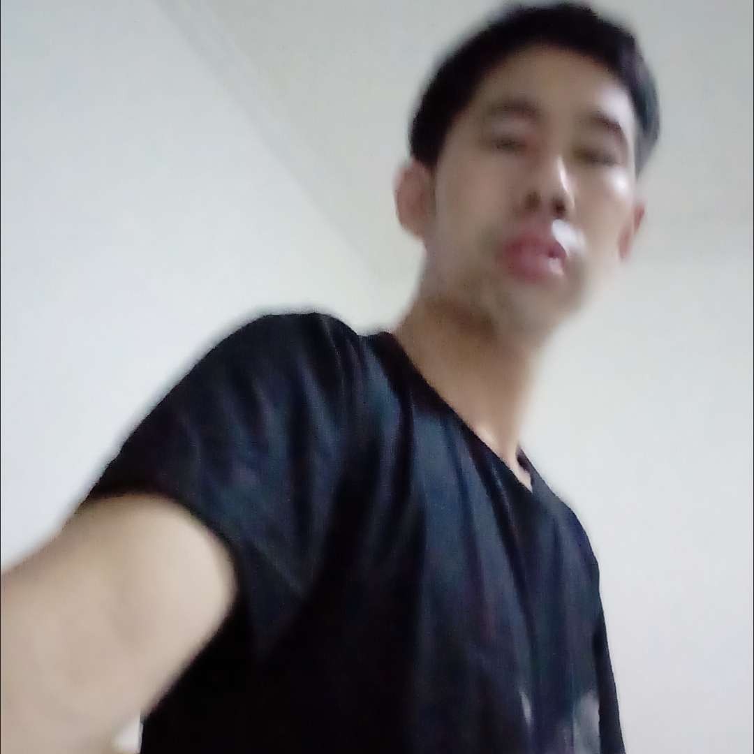 夏露就含糊的照片