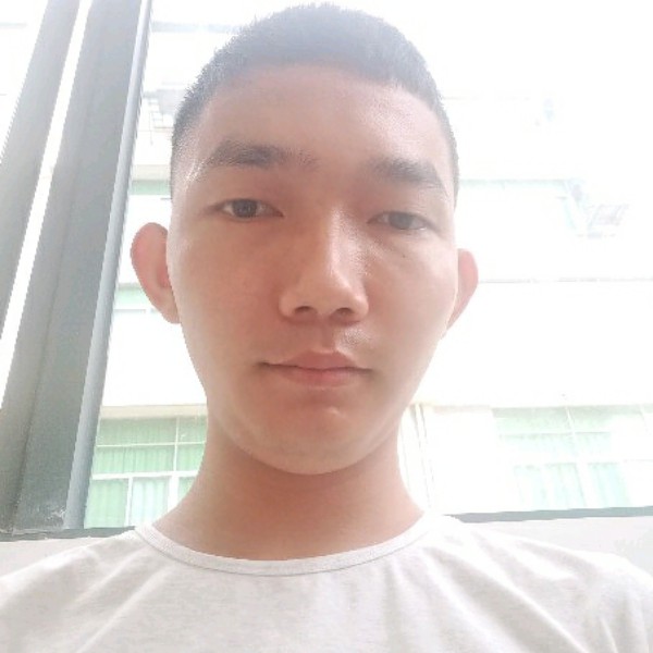 郑以恒的照片