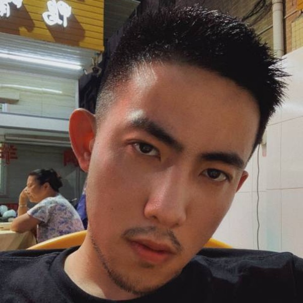 你思哥的照片