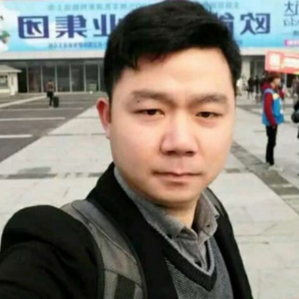 爱撒娇身影的照片