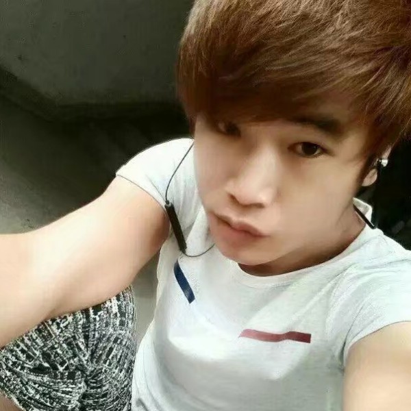 断夏帅气的照片