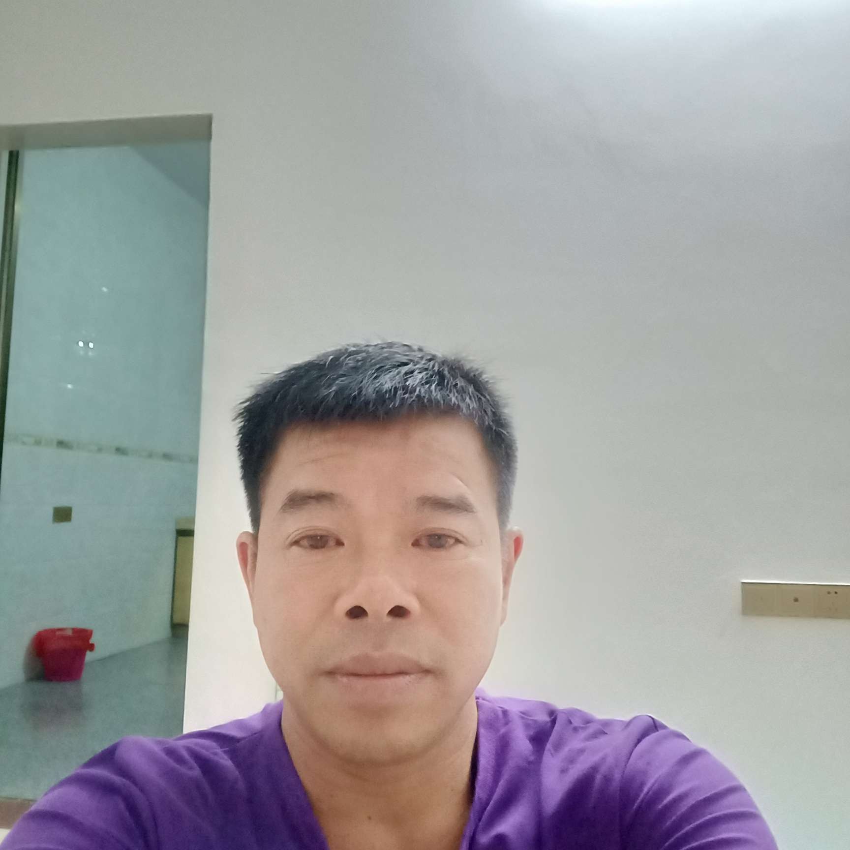 过客漫步甜美的照片