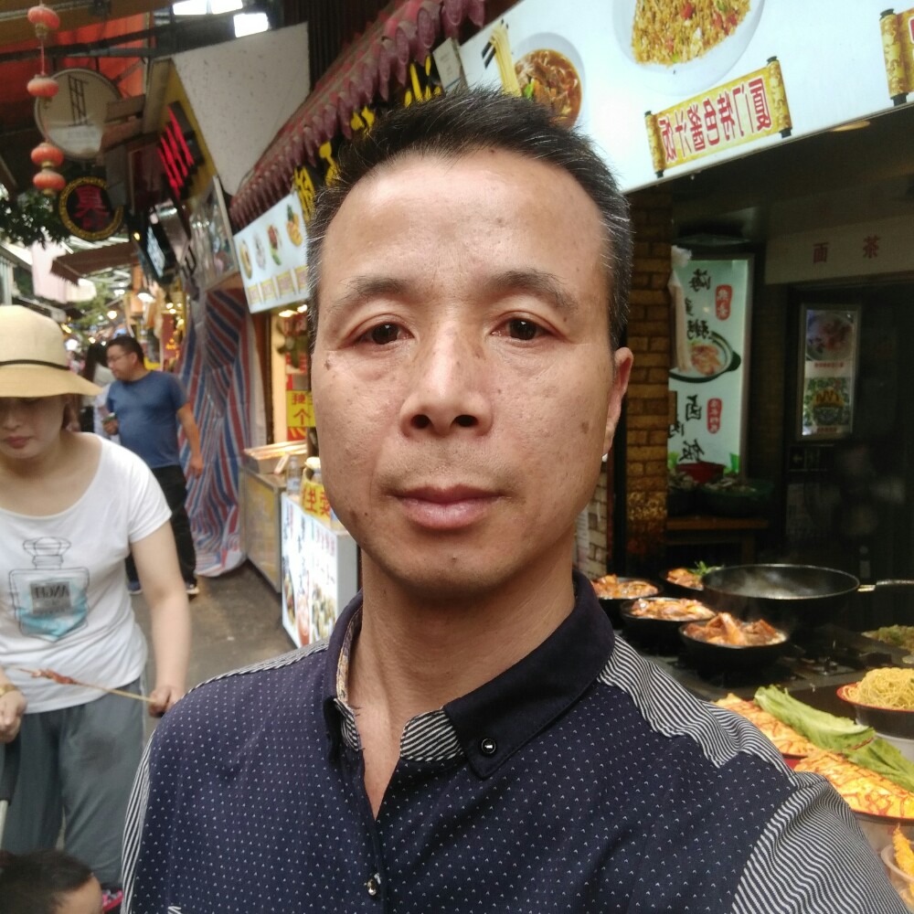 王友珍的照片