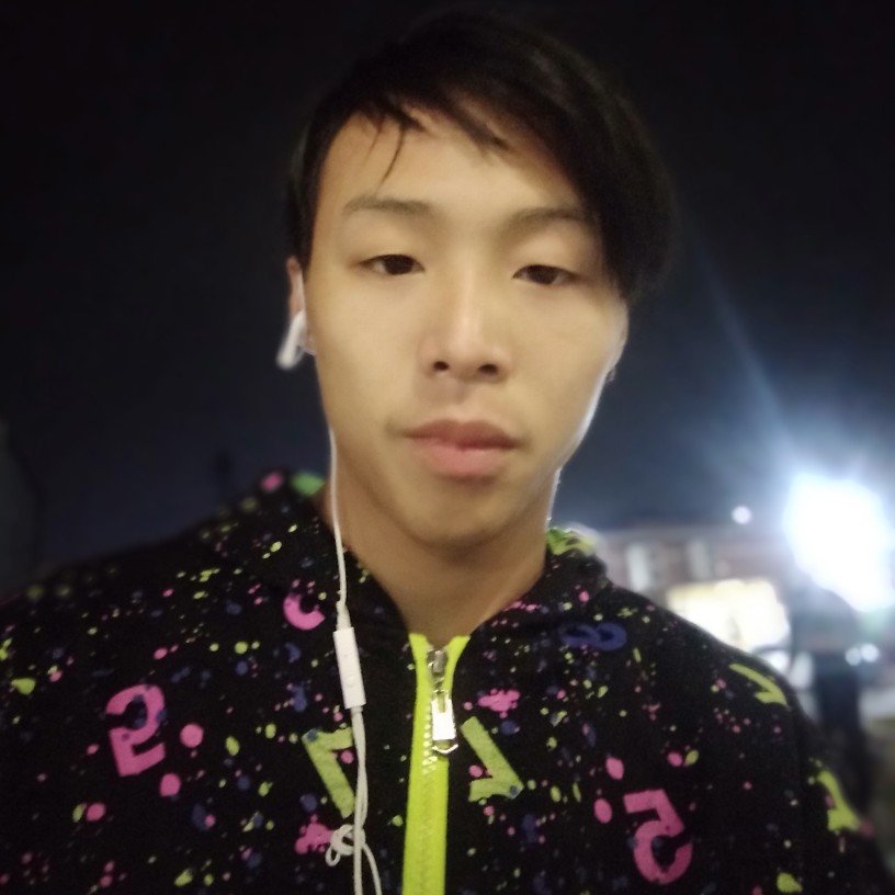 骚男i的照片