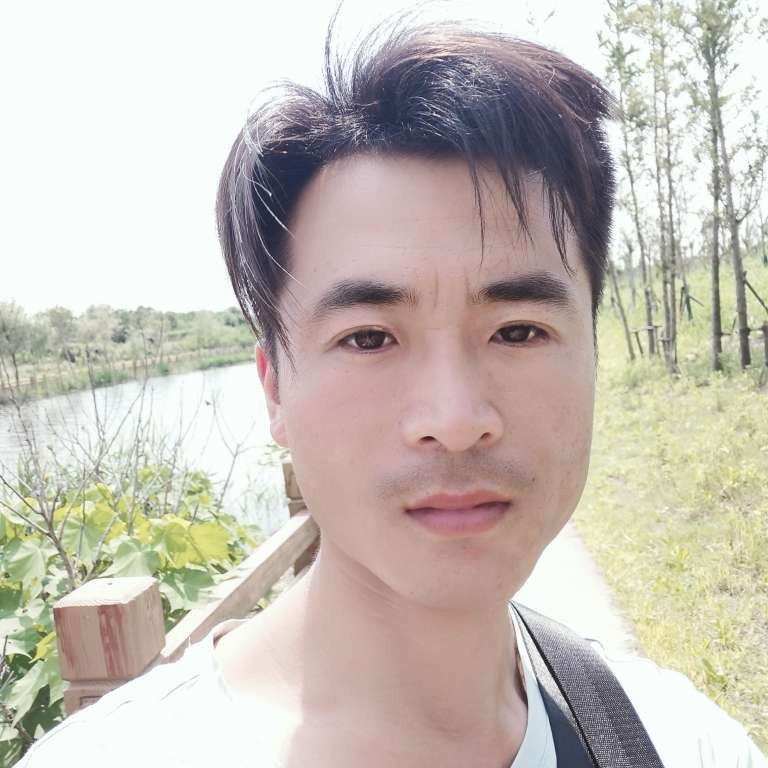 彭元勋的照片