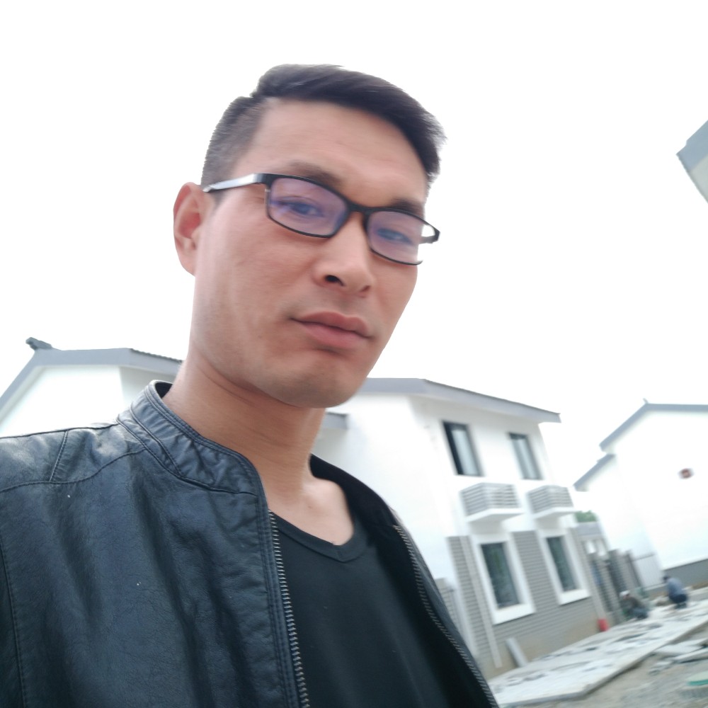 尊云冷静的照片