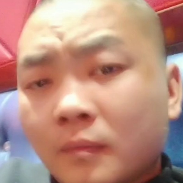 南南噢噢噢的照片