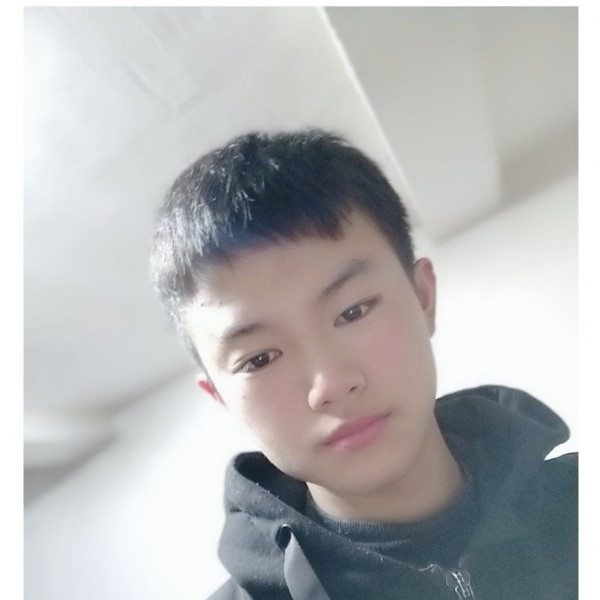 单身的小猪佩奇的照片