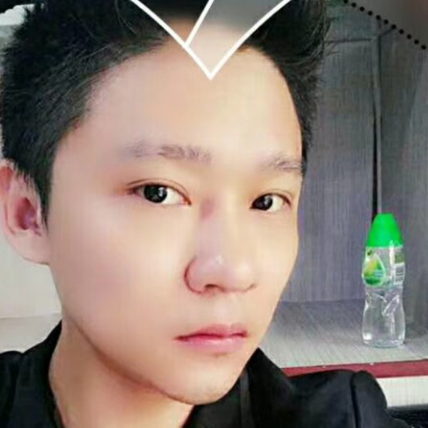 落叶深蓝色，志的照片