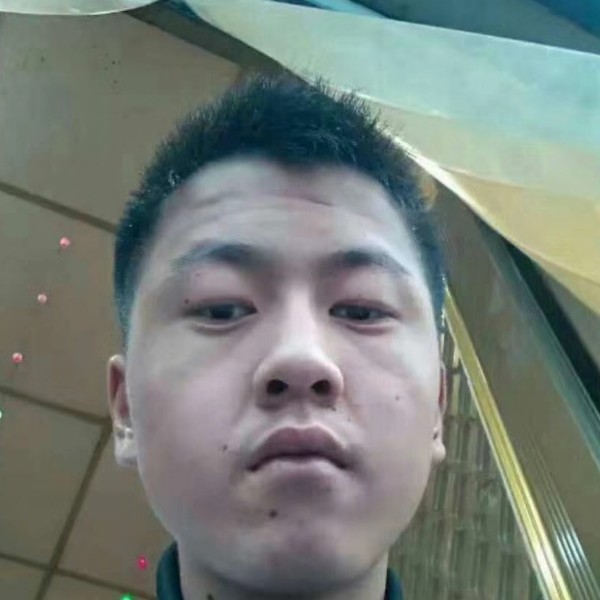 龙哥布林的照片