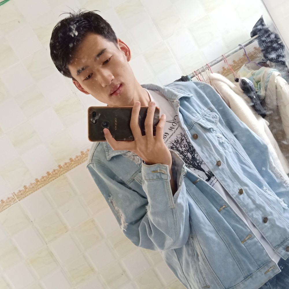 魔镜挽手儒雅的照片
