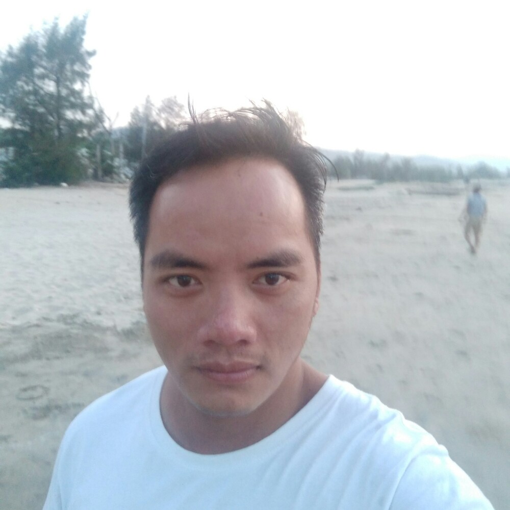 隐身守候！的照片