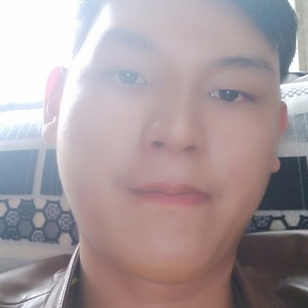 饼干与瘦瘦的照片