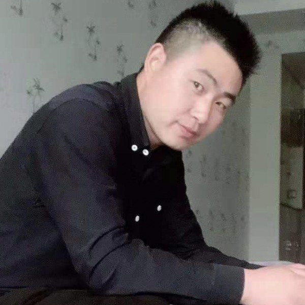 年轻拿黛儿的照片