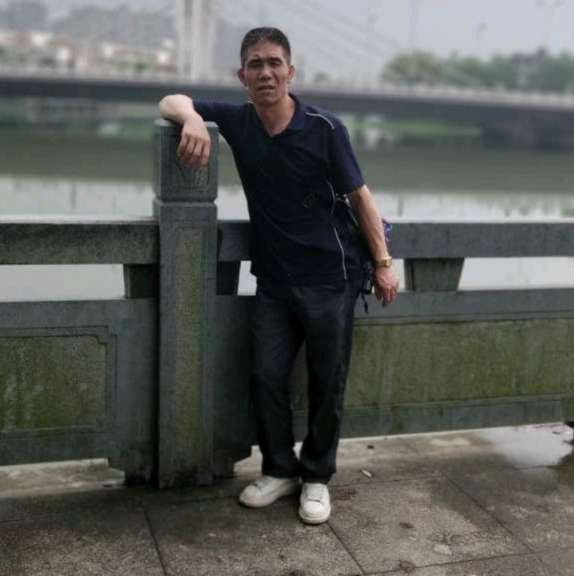 迷离的家人的照片