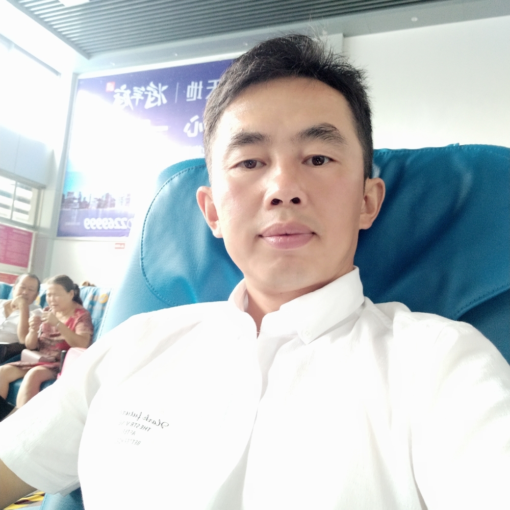 快乐艺朗的照片