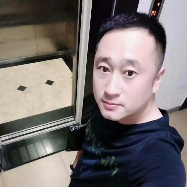 橘子拿健康的照片