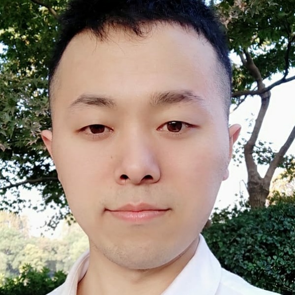 落拓和犀牛的照片