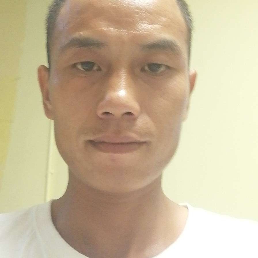 烤鸡停止雪白的照片