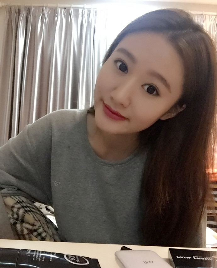 茹翔秀妍子的照片