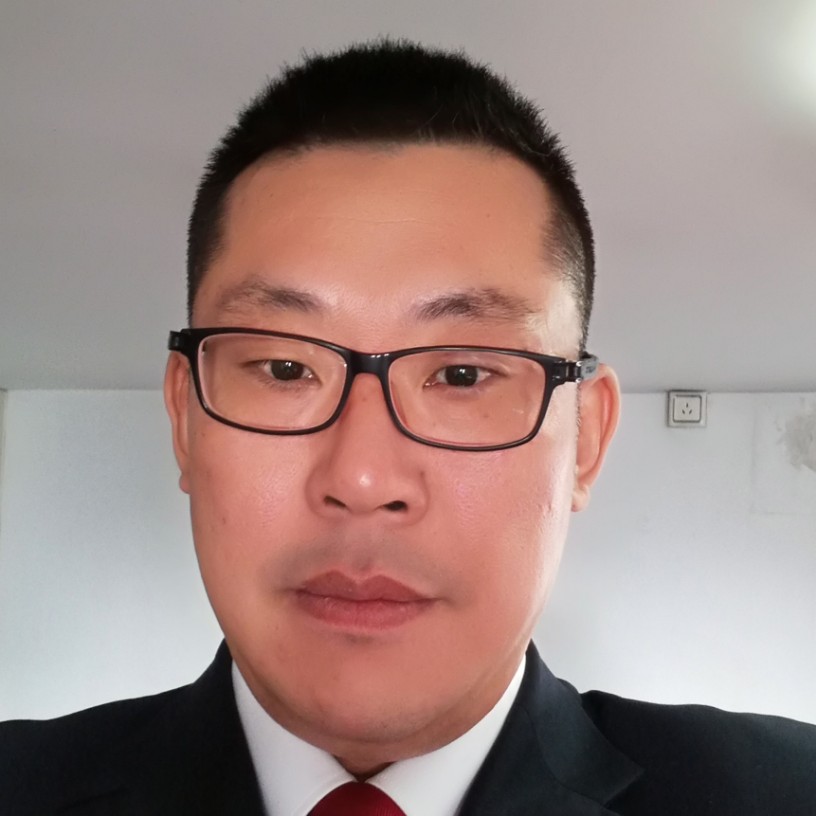 瑞风子龙的照片