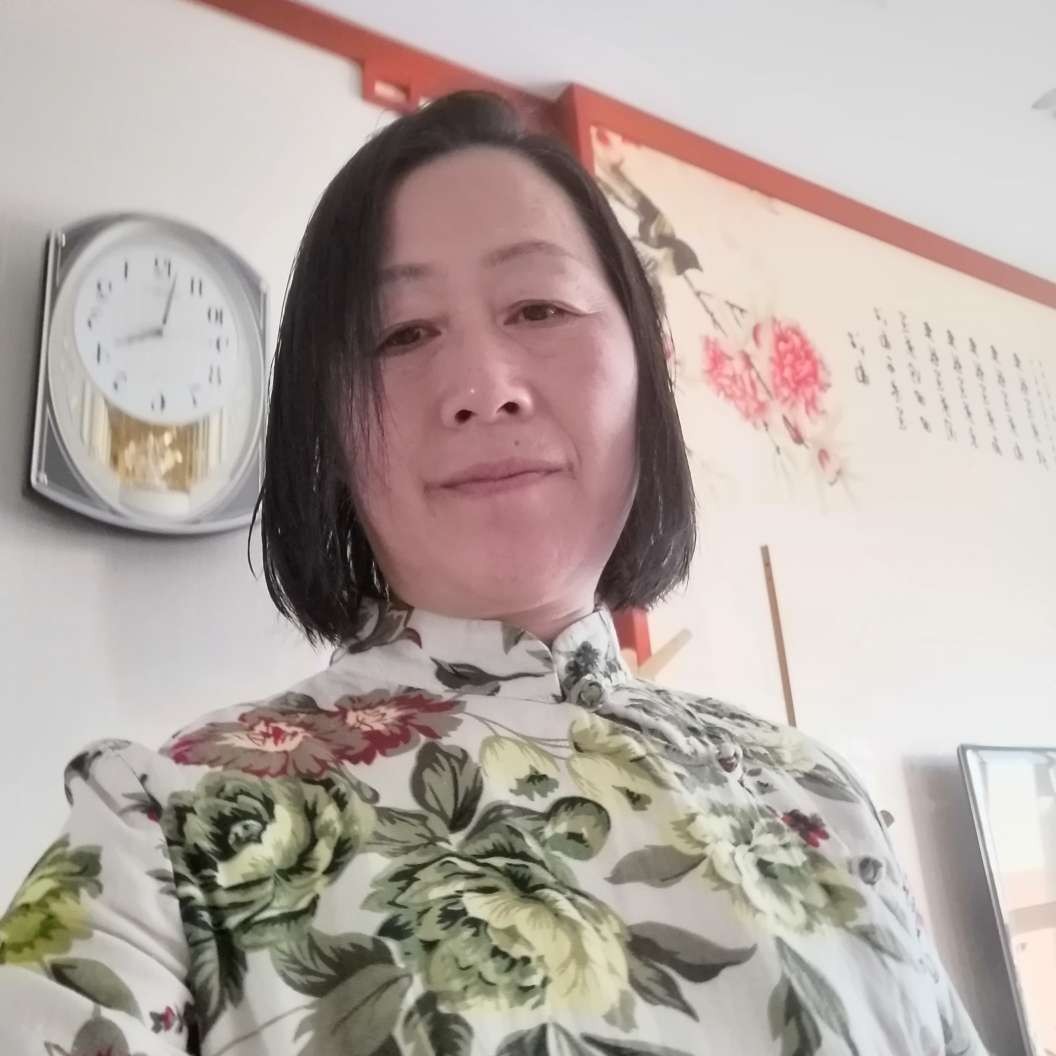小伙保卫火星上的照片