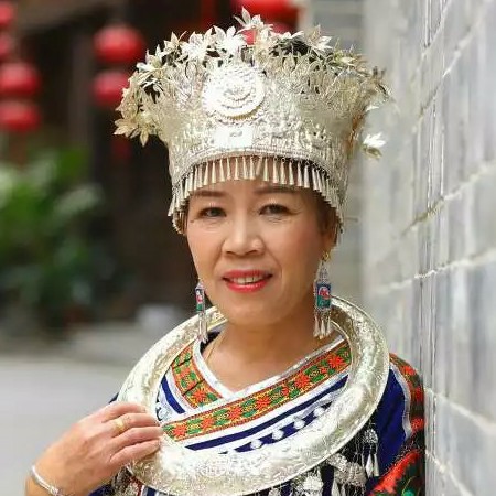 红酒明媚的照片