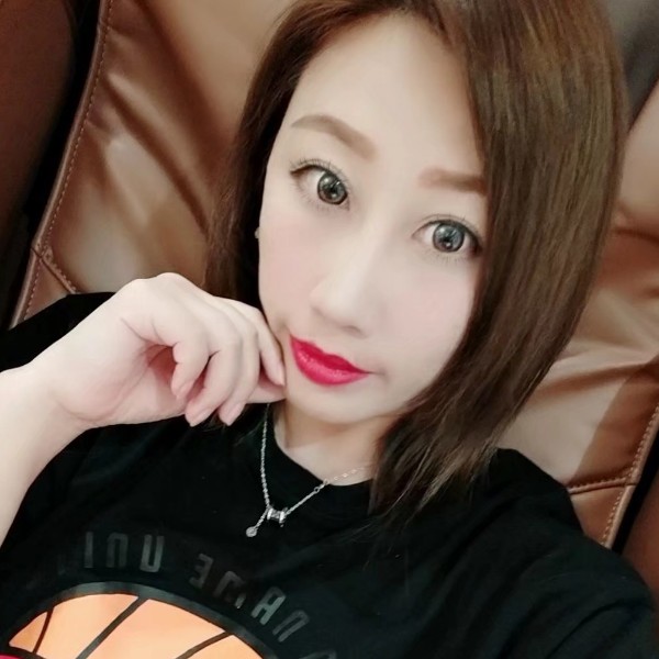 摩羯莉的照片