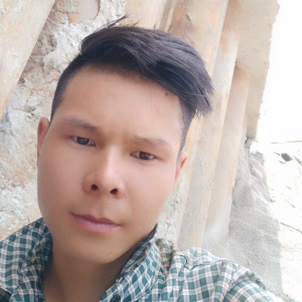 神勇挽手小丸子的照片