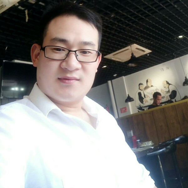 阳光月色的照片