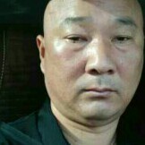 石头深拥开放的照片