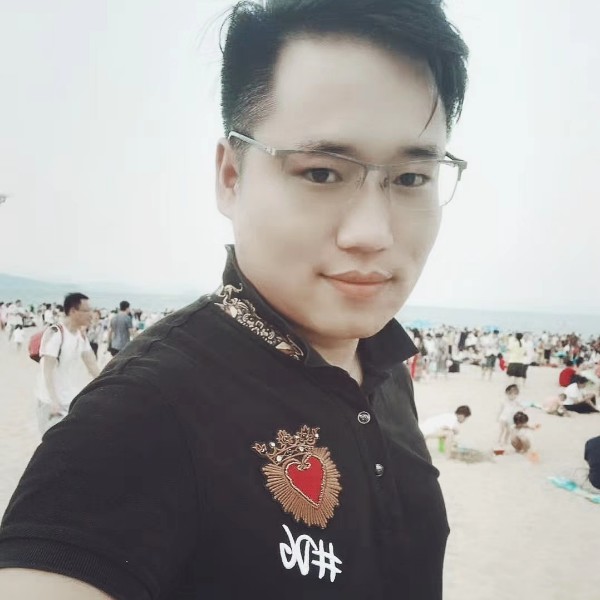 王亚新的照片